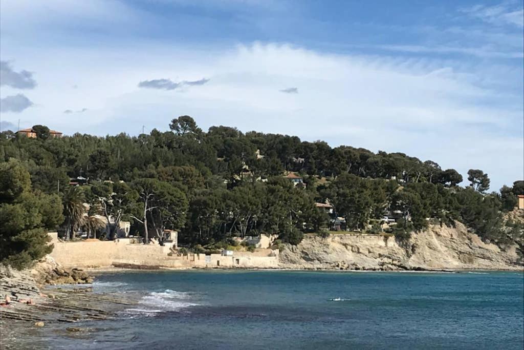 Les terrasses du Liouquet T2, piscine , parking , mer à 150 m La Ciotat Esterno foto