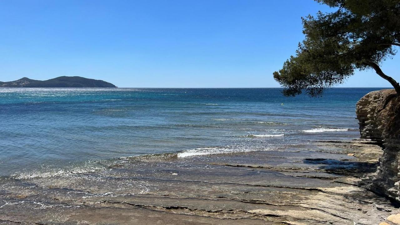 Les terrasses du Liouquet T2, piscine , parking , mer à 150 m La Ciotat Esterno foto